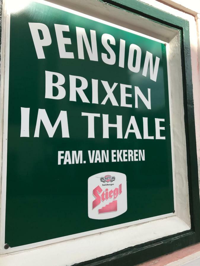 Pension Brixen Im Thale Exterior foto